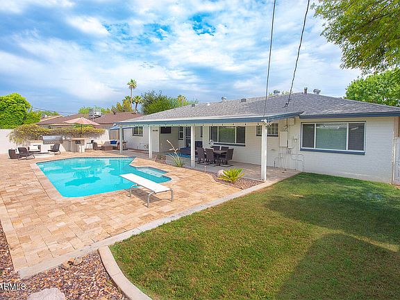 4th image of 8048 E WILSHIRE Drive