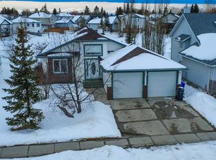 5111 E Shannon Dr, Olds, AB T4H1X3