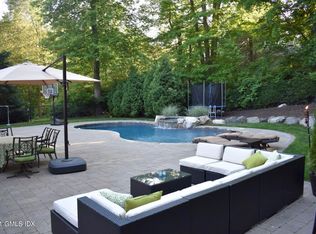 66 Gregory Rd, Cos Cob, CT 06807