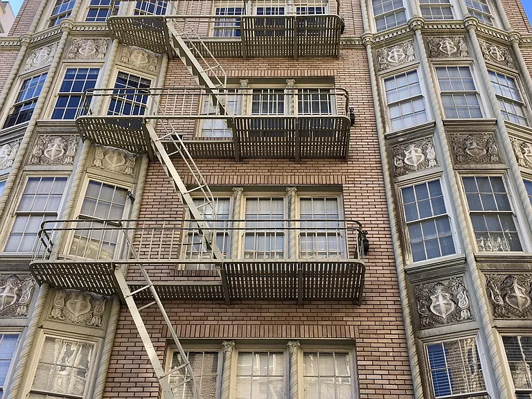 1835 Clay St #101 — Photo 11