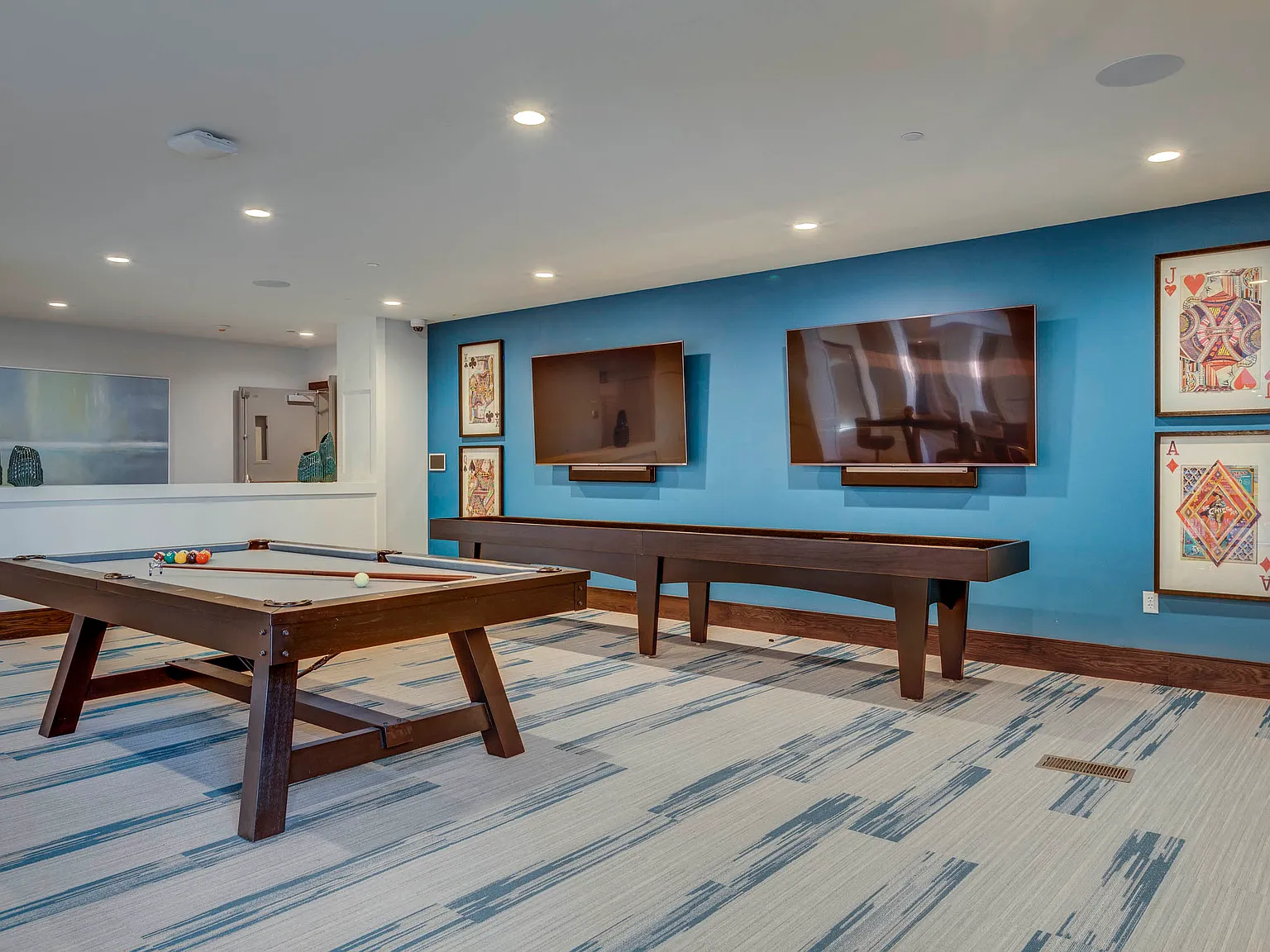 Incline at Anthem - 55+ Active Adult Apartment Homes — Photo 3