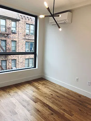 Rented by Manhattan Management LLC | media 54