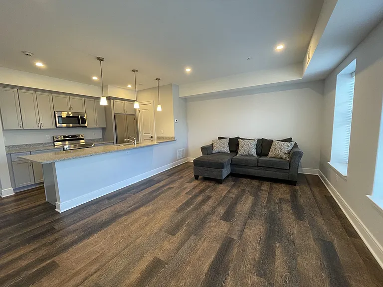 15 Park St #204 — Photo 7