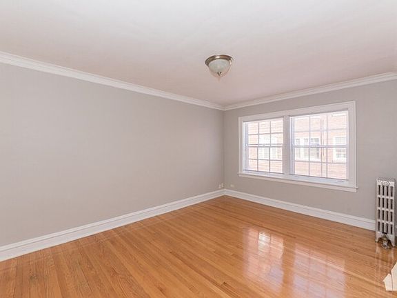 2nd image of 1712 W Albion Ave #14-A2
