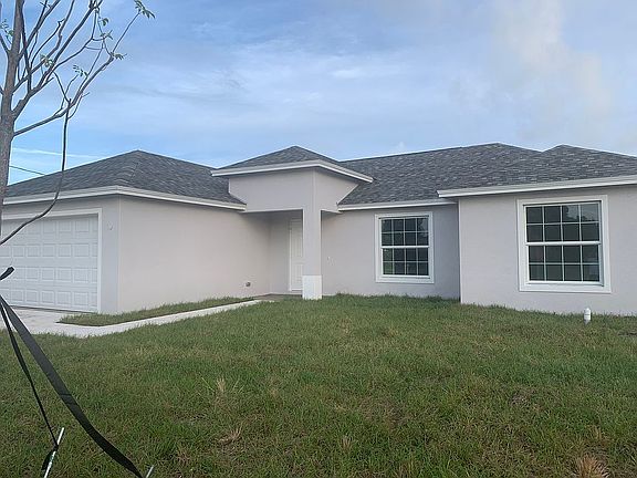 3rd image of 2580 SE Grand Dr
