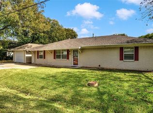 207 S Water St, Savoy, TX 75479