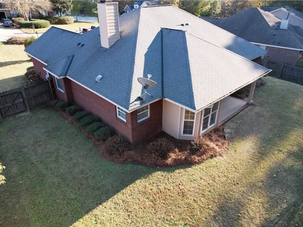 210 Oak Park Dr, Opelika, AL 36801