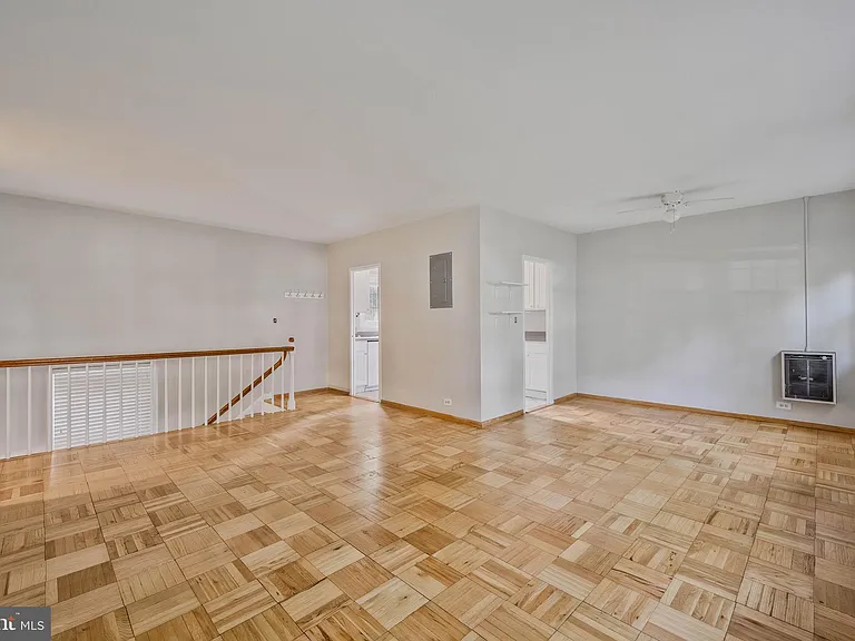 1210 Martha Custis Dr #503 — Photo 6