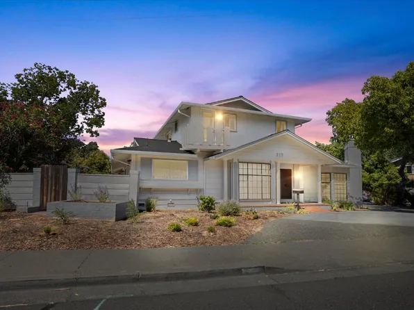 569 Alamo Drive, Vacaville, CA 95688