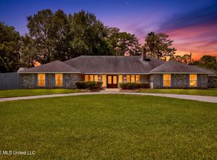 1217 5th Ave, Picayune, MS 39466