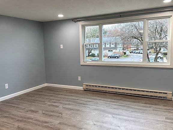 4th image of 38 Saco St #38