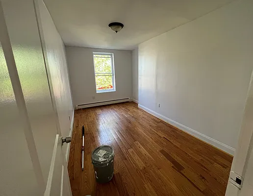 Rented by R New York | media 10