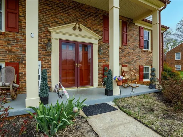 205 Robin Dr, Lynchburg, VA 24502