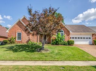 8243 Crimson Creek Dr, Cordova, TN 38016