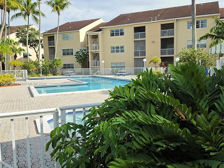 15320 SW 106th Ter #1117 — Photo 2