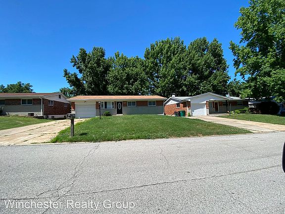 2nd image of 1509 Cove Ln