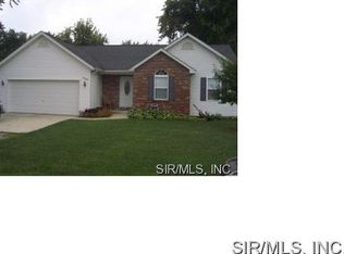 590 Westview Dr, Edwardsville, IL