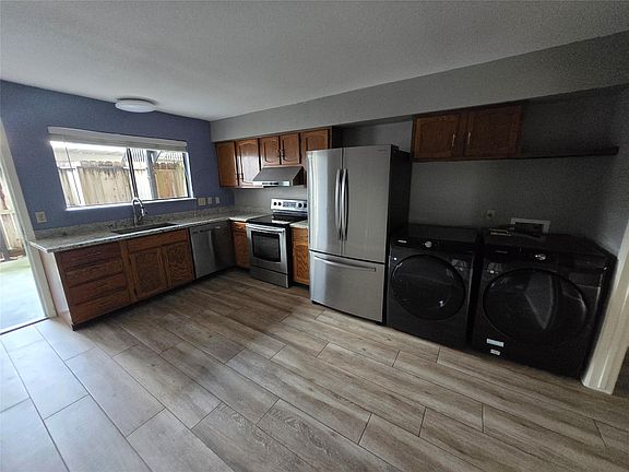 4th image of 6401 Deihl Rd APT 1006