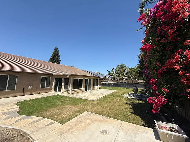 10919 Golden Valley Dr — Photo 17