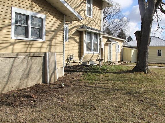 4th image of 304 N Grant St