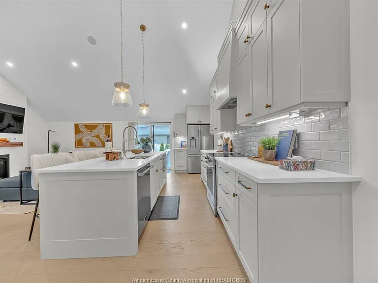 281 Brighton Rd — Photo 17