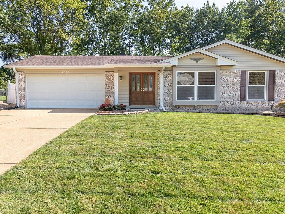 1st image of 4828 Laketon Ct