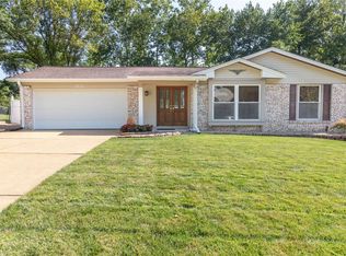 4828 Laketon Ct, Saint Louis, MO 63128