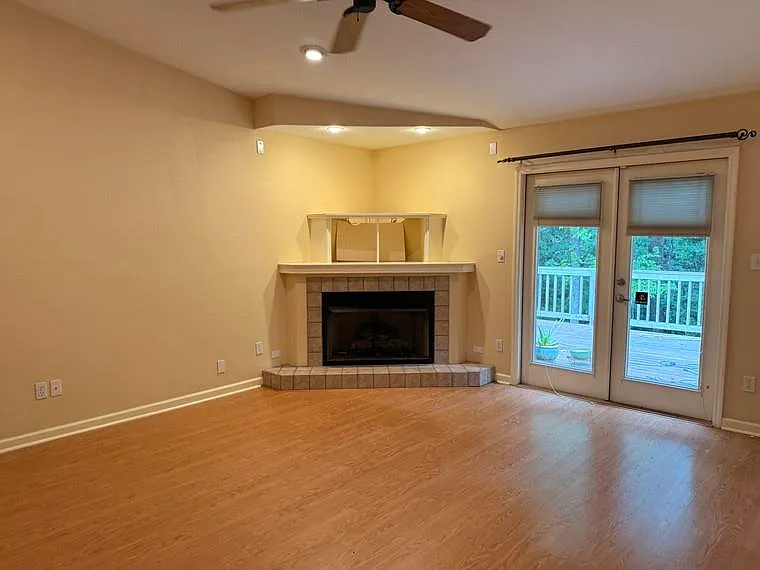8520 Hannary Cir — Photo 3