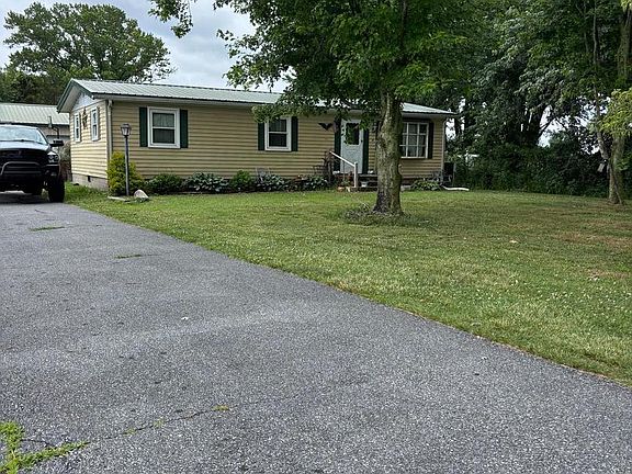 3rd image of 34949 Main St
