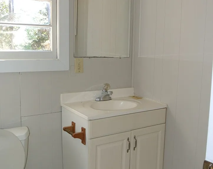 1187 First Street Ext — Photo 8