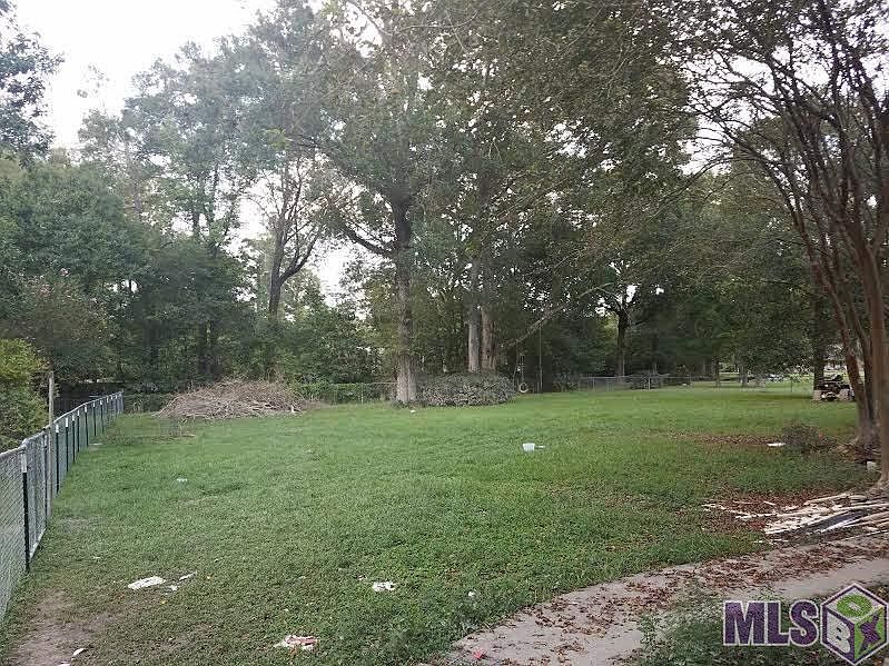 2nd image of 8373 King Dr