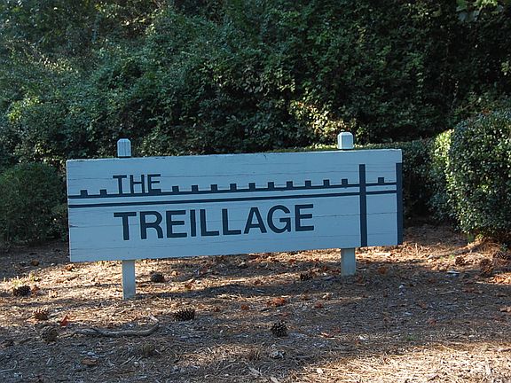 2nd image of 132 Treillage Ln