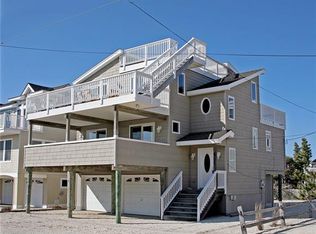 15 N 7th St, Surf City, NJ 08008