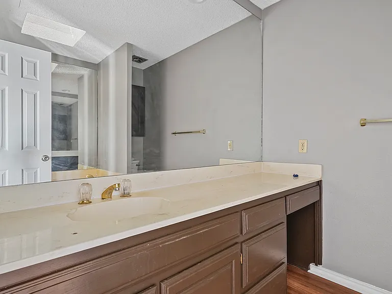 804 Custer St #1 — Photo 20