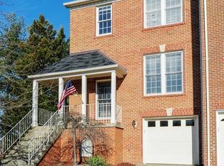 5742 Wood Creek Ln, Centreville, VA 20120