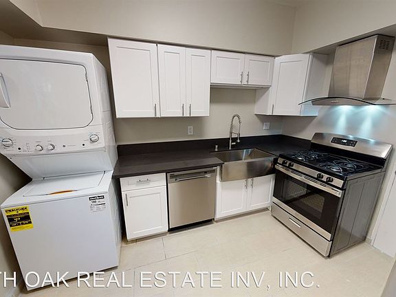 2nd image of 108 1/2 N Sweetzer Ave #11465913