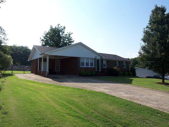 1st image of 306 Greenwood Dr