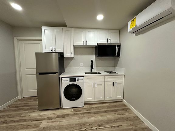 5th image of 4148 Van Dyke Ave #B