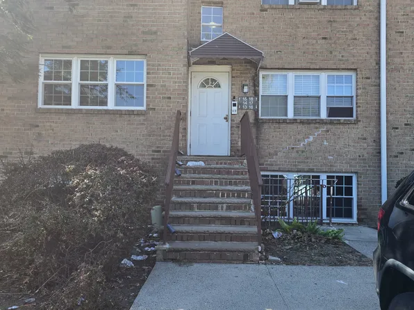 15 College Dr #15, Edison, NJ 08817