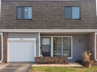 463 Beech Dr, Wheeling, IL