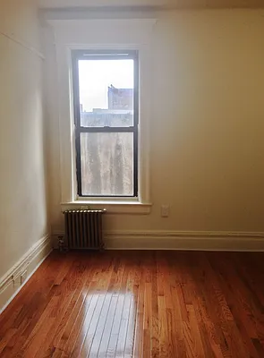 Rented by Sunrise Real Estate | media 28