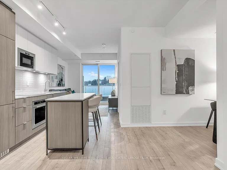 215 Lakeshore Rd W #205 — Photo 11