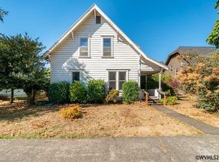 558 S 5th St, Independence, OR 97351