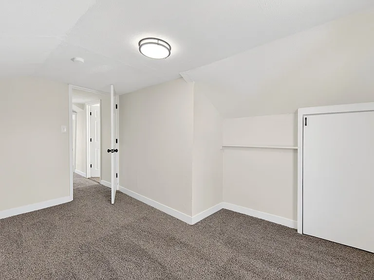 6973 Winona Ave — Photo 16