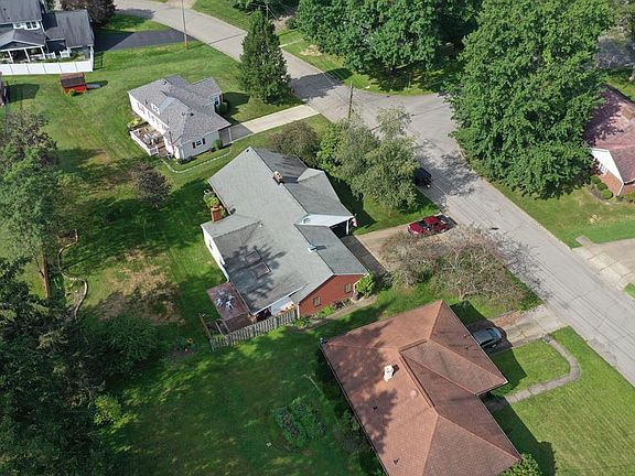 2nd image of 529 Bouquin Cir
