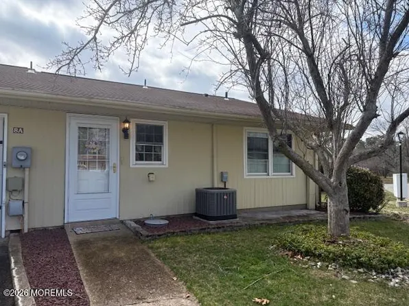 8A Edinburgh Lane #A, Manchester, NJ 08759