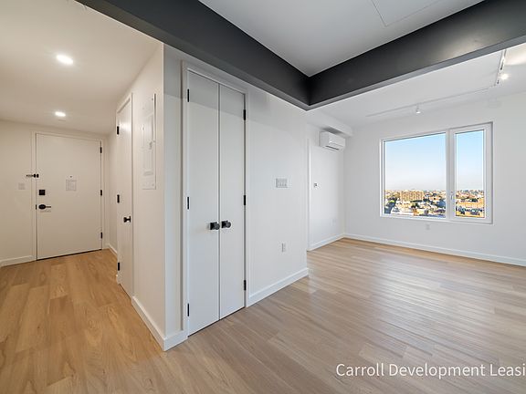 4th image of 931 Carroll St #1525