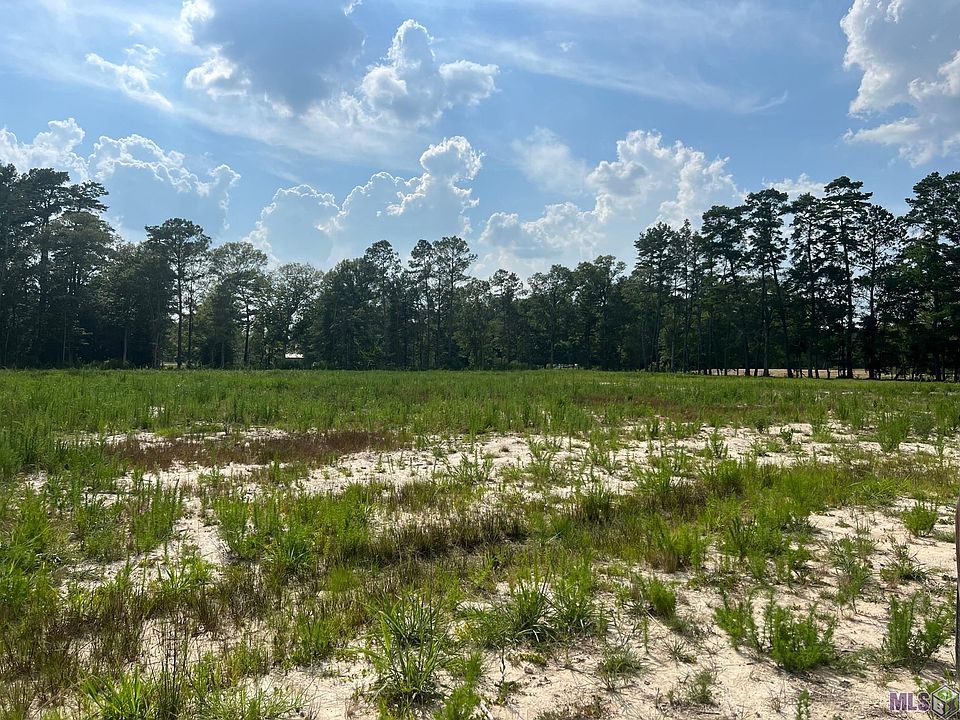 2nd image of 32141/32143 Butch Bennett Rd