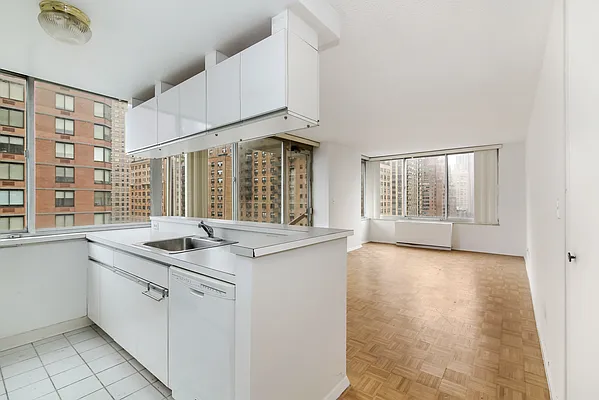 Rented by Corcoran | media 15