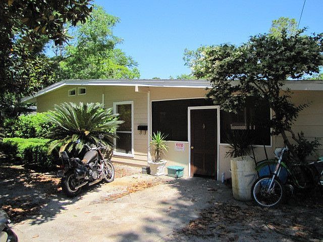 7031 cotillion rd Fron